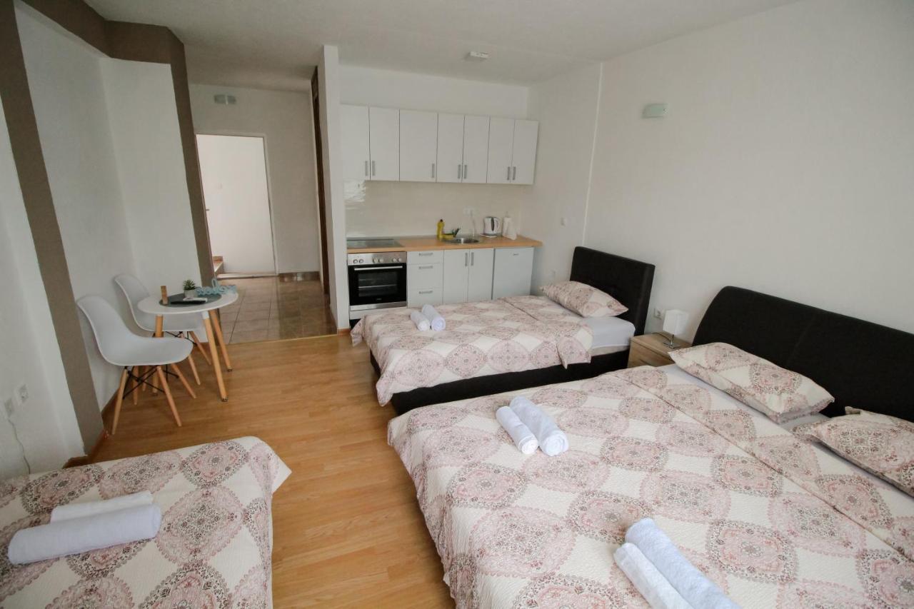 Apartments Station 科尼茨 外观 照片